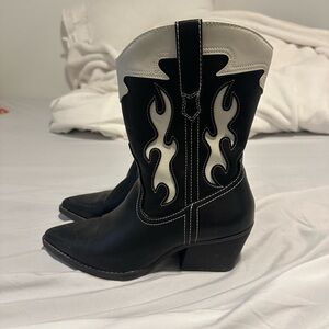 Black and Cream Western Boots
